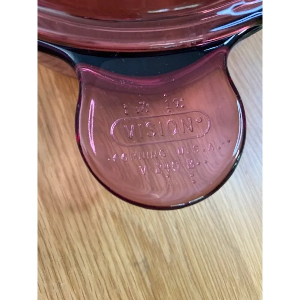 Corning Vision Ware PYREX Cranberry Grab-It Bowl V-240-B Lid P-240-C Vintage